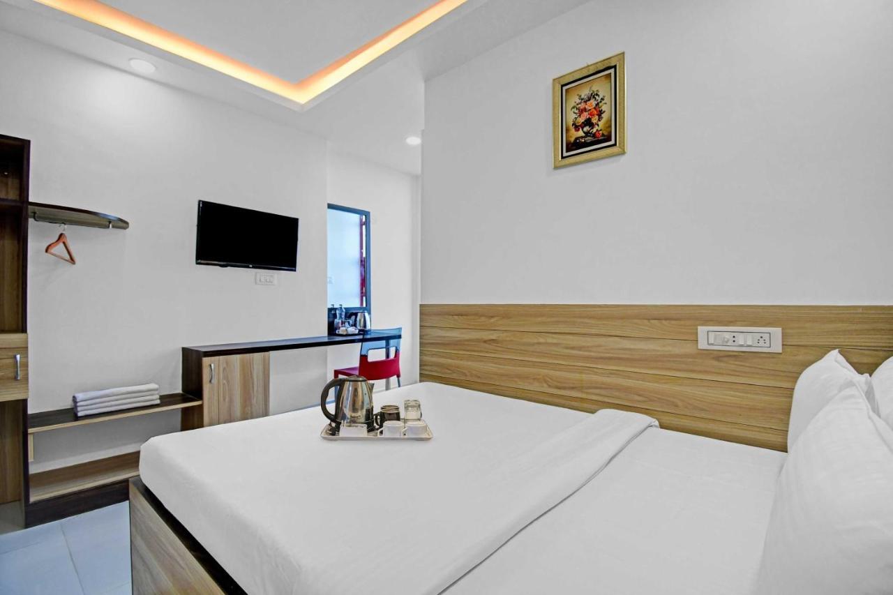 Отель Oyo Townhouse 779 Gods County Тарапит Экстерьер фото