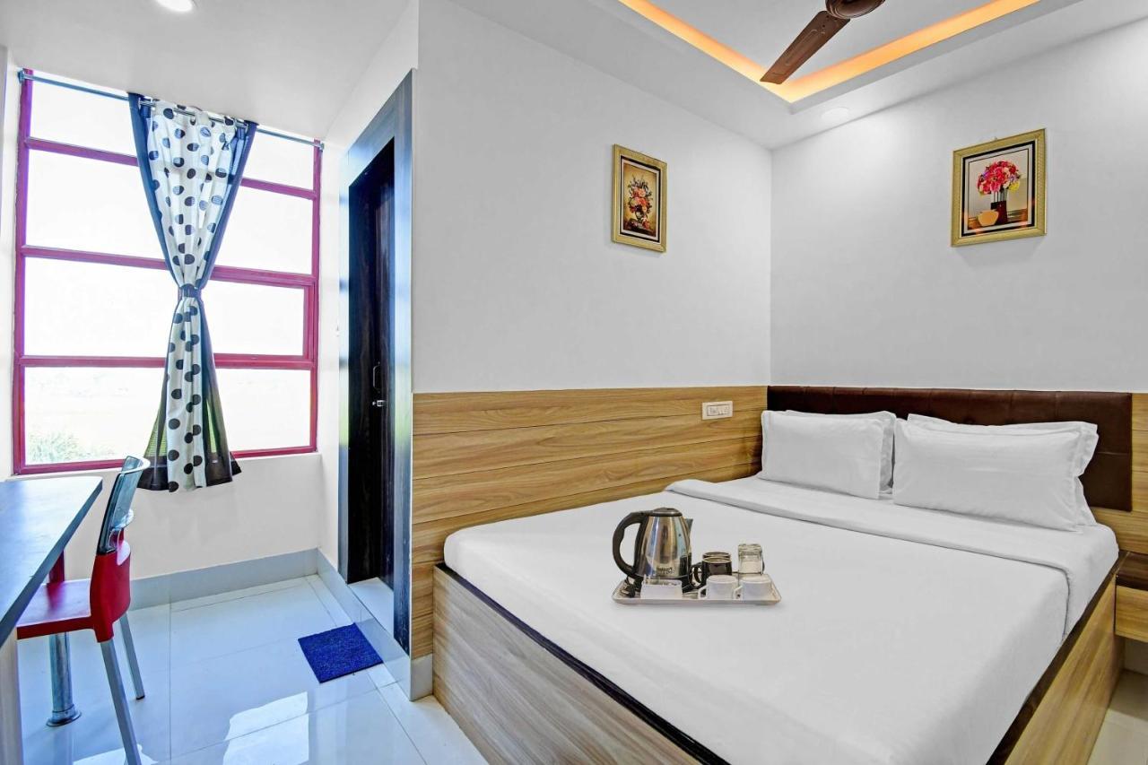 Отель Oyo Townhouse 779 Gods County Тарапит Экстерьер фото