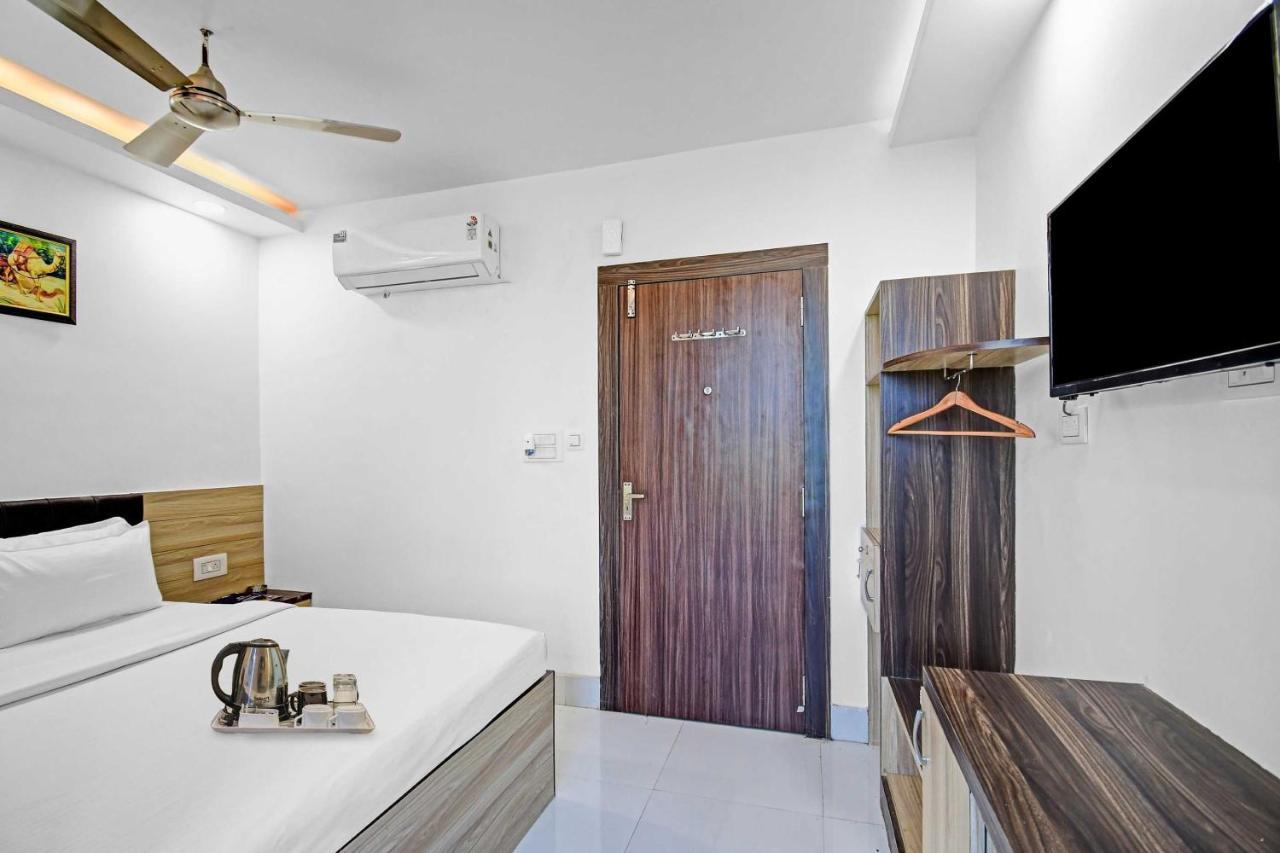Отель Oyo Townhouse 779 Gods County Тарапит Экстерьер фото